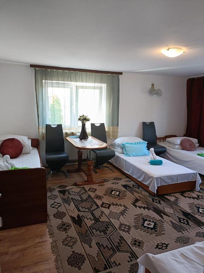 Hostel Poznan Luaran gambar
