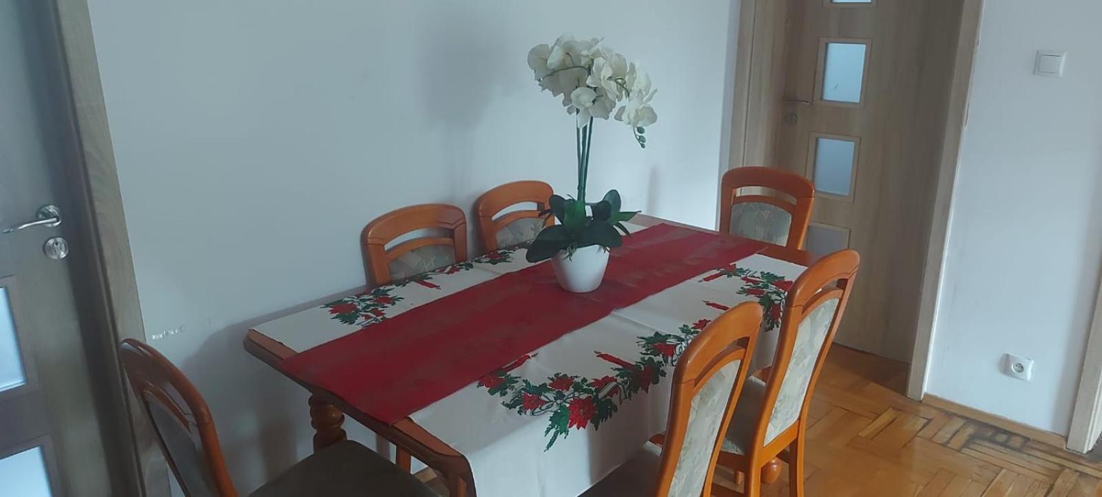 Hostel Poznan Luaran gambar